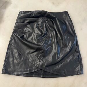 SHEIN Black Faux Leather Mini Skirt